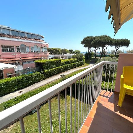 Seaside Terrace & Pool Getaway Apartman Cavallino-Treporti Kültér fotó