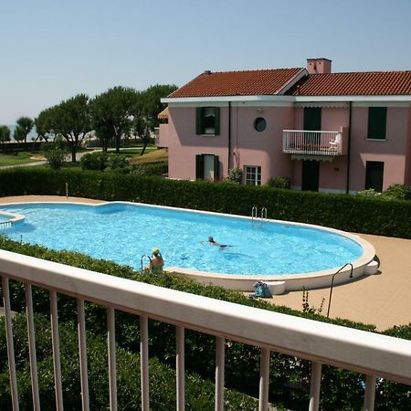 Seaside Terrace & Pool Getaway Apartman Cavallino-Treporti Kültér fotó