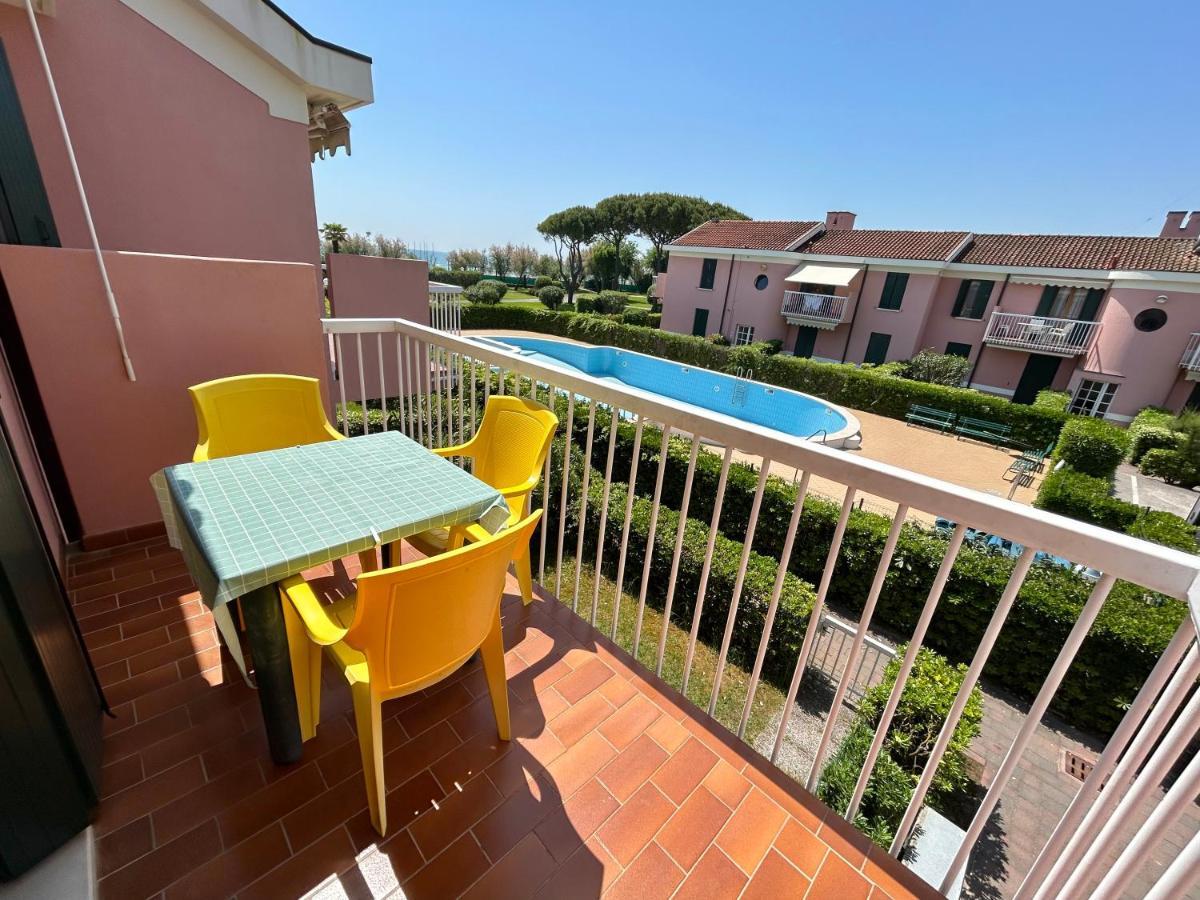 Seaside Terrace & Pool Getaway Apartman Cavallino-Treporti Kültér fotó