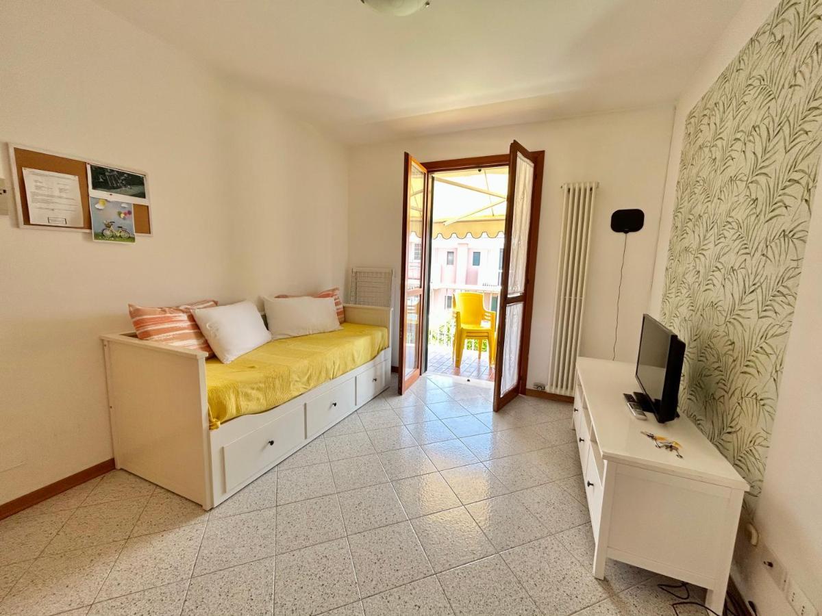 Seaside Terrace & Pool Getaway Apartman Cavallino-Treporti Kültér fotó